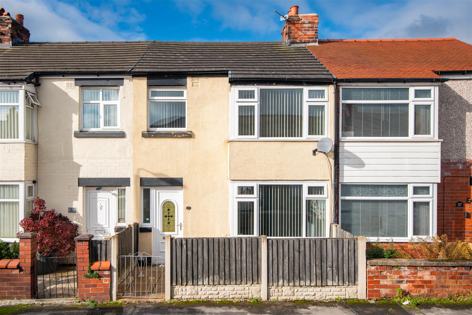 3 bed property in Mayfield Road, Chorley